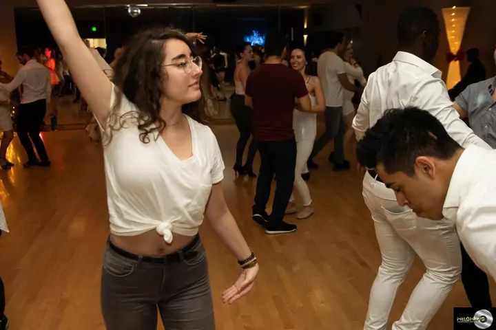 December 2019 Melomano Winter White Debut gallery photo