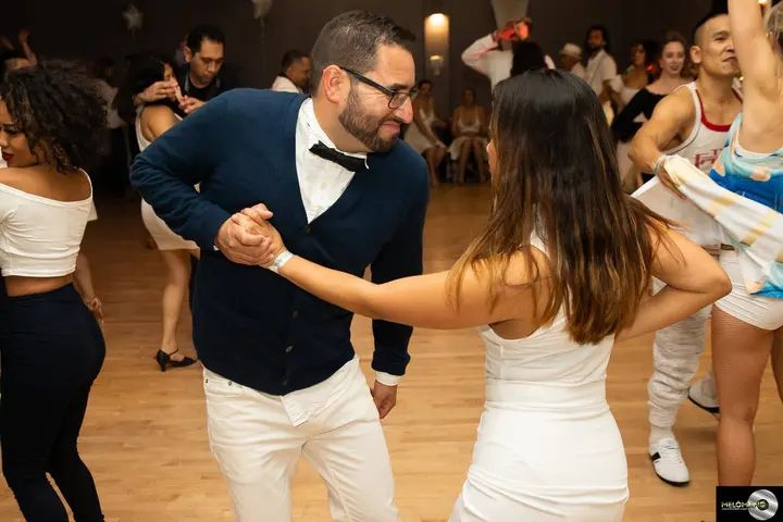 December 2019 Melomano Winter White Debut gallery photo