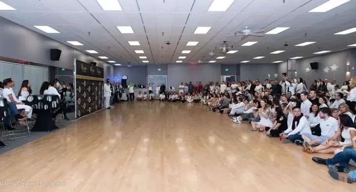 Thank you Leo Ignacio for these awesome shots of our Winter White Debut!!! They look amazing 🥰🥰🥰 If anyone wants to join our dance family, we just started a new season. Me
