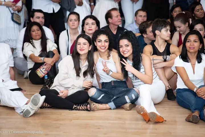 Thank you Leo Ignacio for these awesome shots of our Winter White Debut!!! They look amazing 🥰🥰🥰 If anyone wants to join our dance family, we just started a new season. Me