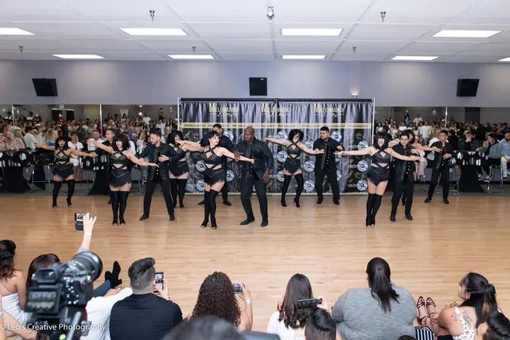 Thank you Leo Ignacio for these awesome shots of our Winter White Debut!!! They look amazing 🥰🥰🥰 If anyone wants to join our dance family, we just started a new season. Me