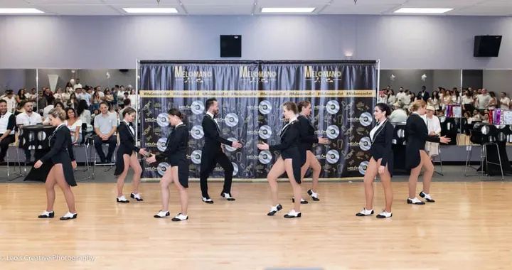 Thank you Leo Ignacio for these awesome shots of our Winter White Debut!!! They look amazing 🥰🥰🥰 If anyone wants to join our dance family, we just started a new season. Me