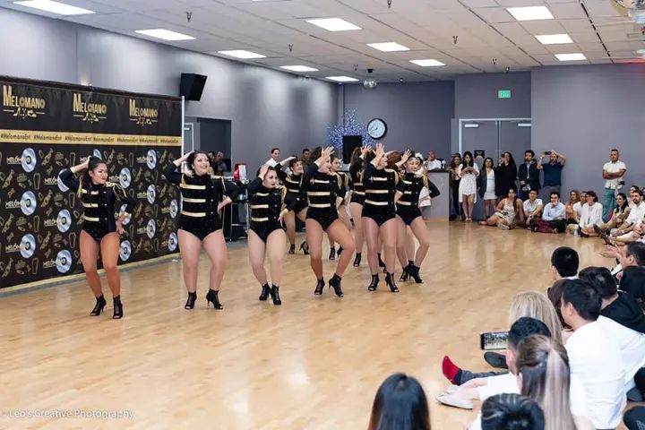 Thank you Leo Ignacio for these awesome shots of our Winter White Debut!!! They look amazing 🥰🥰🥰 If anyone wants to join our dance family, we just started a new season. Me