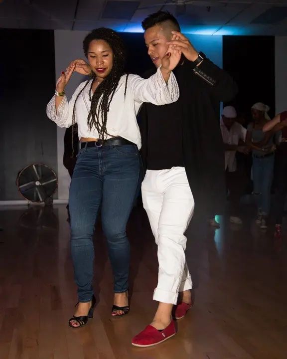 Red & White Christmas Extravaganza by Melomano and DJ Bori! gallery photo
