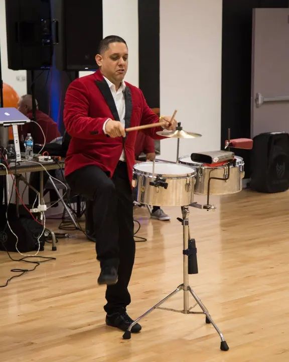 Red & White Christmas Extravaganza by Melomano and DJ Bori! gallery photo