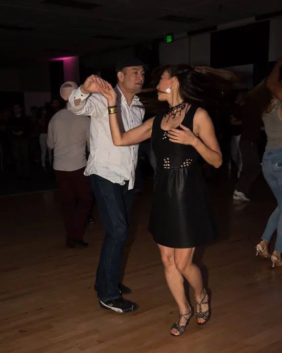 Red & White Christmas Extravaganza by Melomano and DJ Bori! gallery photo