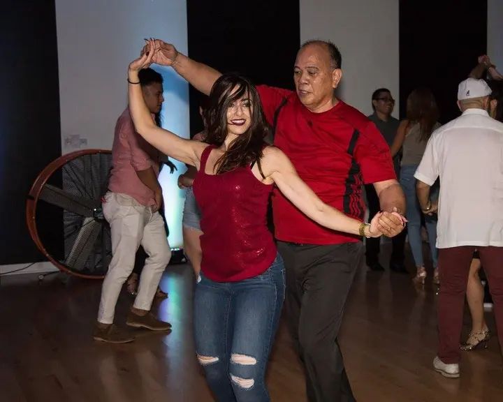Red & White Christmas Extravaganza by Melomano and DJ Bori! gallery photo