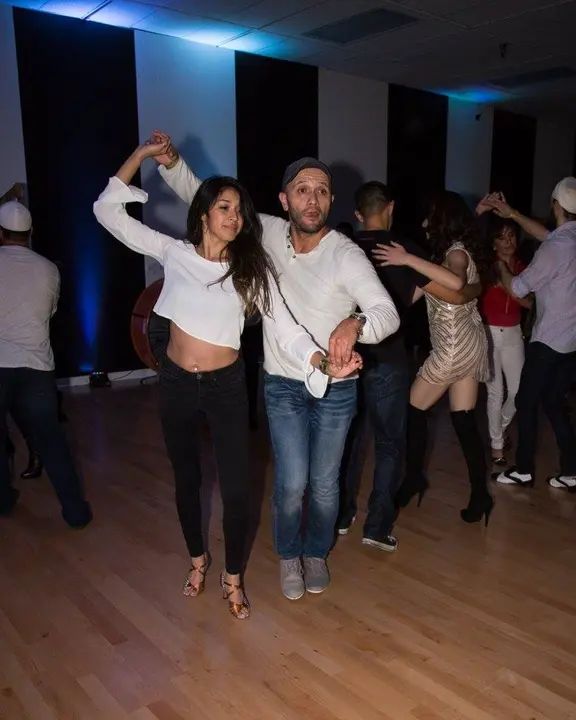 Red & White Christmas Extravaganza by Melomano and DJ Bori! gallery photo
