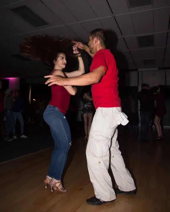 Red & White Christmas Extravaganza by Melomano and DJ Bori! gallery photo