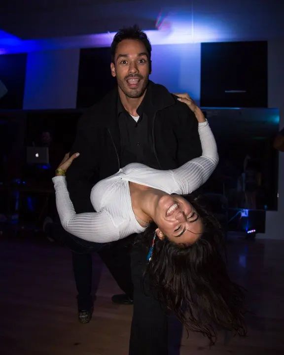 Red & White Christmas Extravaganza by Melomano and DJ Bori! gallery photo