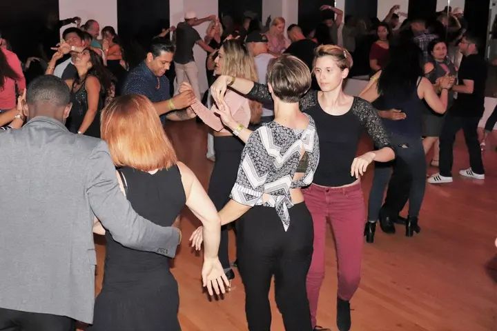 Melómano Bachata Social - April 2018 gallery photo