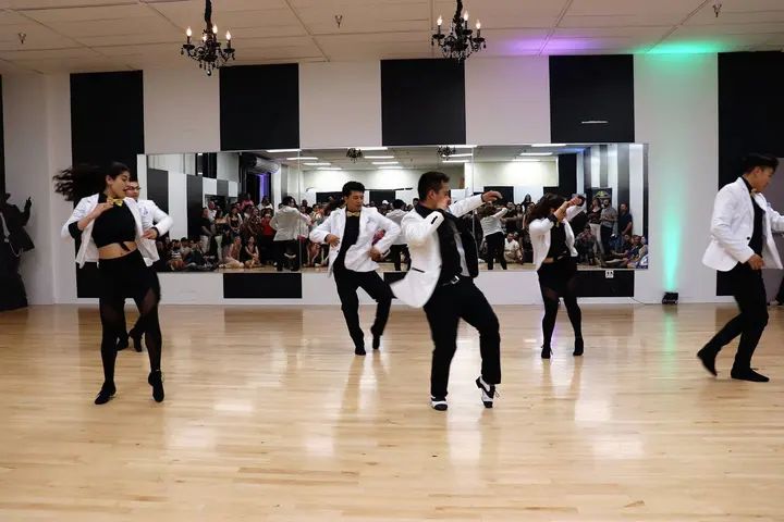 Melómano Bachata Social - April 2018 gallery photo