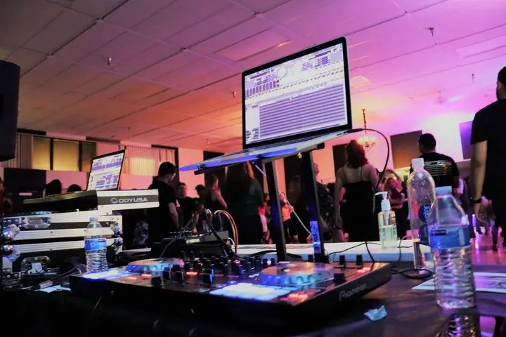 Melómano Bachata Social - April 2018 gallery photo