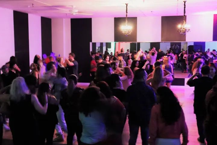 Melómano Bachata Social - April 2018 gallery photo
