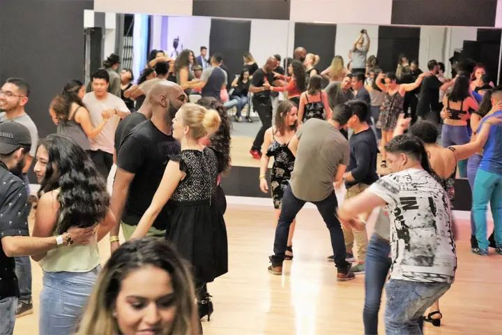 Melómano Bachata Social - April 2018 gallery photo