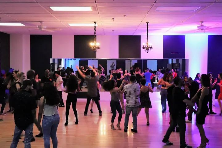 Melómano Bachata Social - April 2018 gallery photo