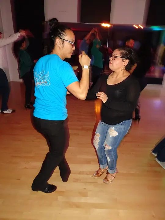 MAY 2018 BACHATA SOCIAL gallery photo