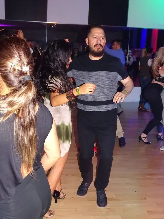 MAY 2018 BACHATA SOCIAL gallery photo