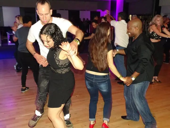 MAY 2018 BACHATA SOCIAL gallery photo