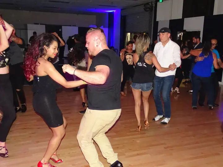 MAY 2018 BACHATA SOCIAL gallery photo