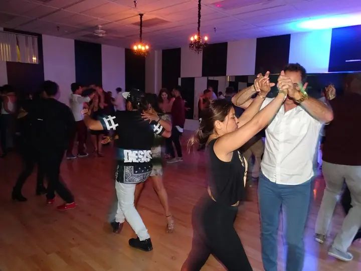 MAY 2018 BACHATA SOCIAL gallery photo
