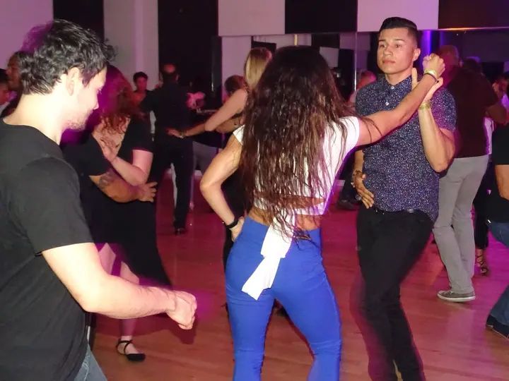 MAY 2018 BACHATA SOCIAL gallery photo
