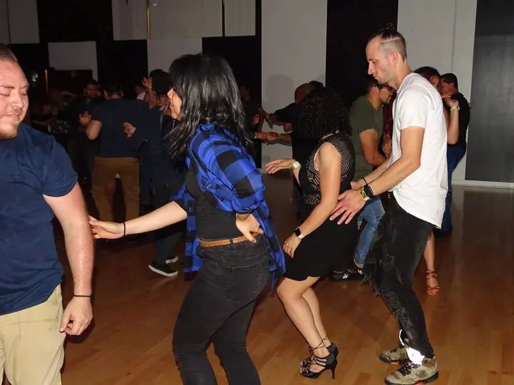 MAY 2018 BACHATA SOCIAL gallery photo