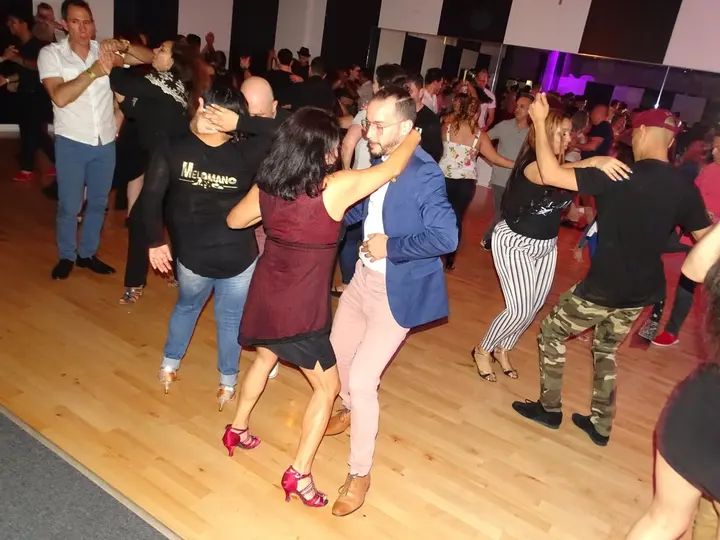 MAY 2018 BACHATA SOCIAL gallery photo