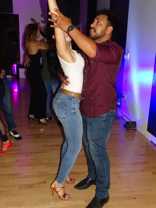 MAY 2018 BACHATA SOCIAL gallery photo