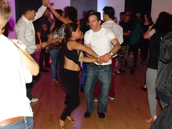 MAY 2018 BACHATA SOCIAL gallery photo