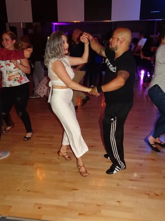 MAY 2018 BACHATA SOCIAL gallery photo
