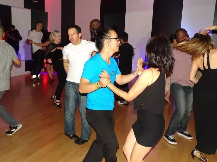MAY 2018 BACHATA SOCIAL gallery photo