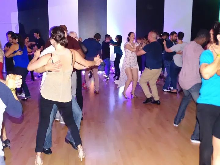 MAY 2018 BACHATA SOCIAL gallery photo