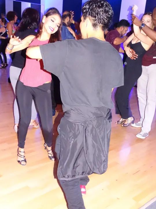 MAY 2018 BACHATA SOCIAL gallery photo