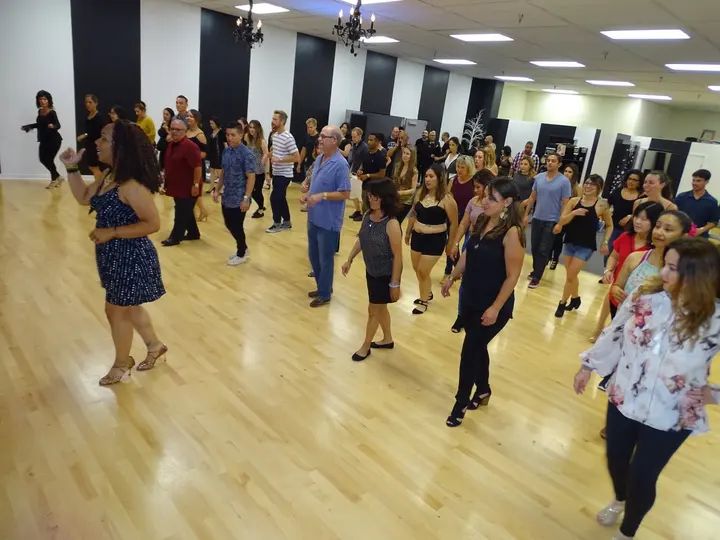 Melómano Debut Night - June 9, 2018 gallery photo