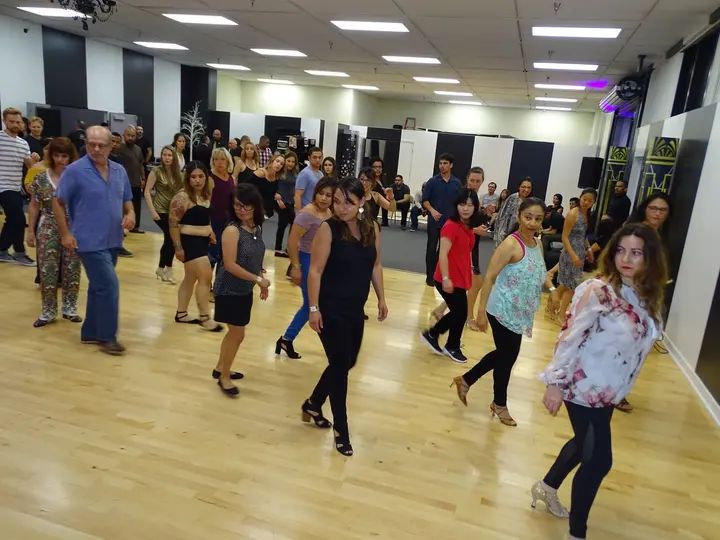 Melómano Debut Night - June 9, 2018 gallery photo