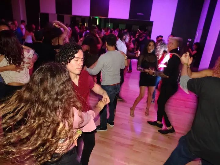 Melómano Debut Night - June 9, 2018 gallery photo