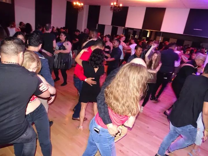 Melómano Debut Night - June 9, 2018 gallery photo