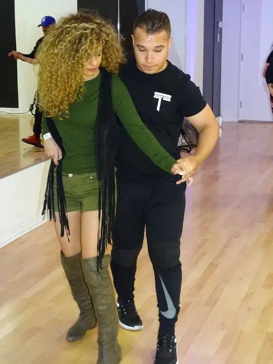 MELOMANO BACHATA SOCIAL gallery photo