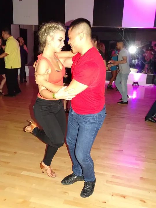 MELOMANO BACHATA SOCIAL gallery photo