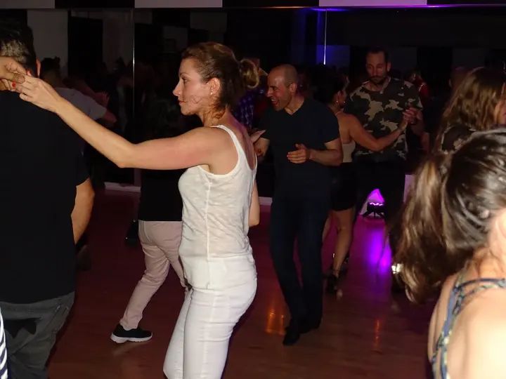MELOMANO BACHATA SOCIAL gallery photo