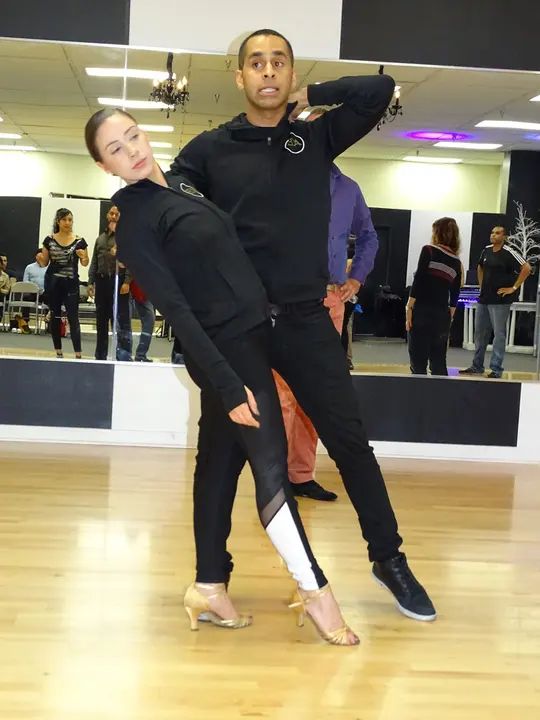 MELOMANO BACHATA SOCIAL gallery photo