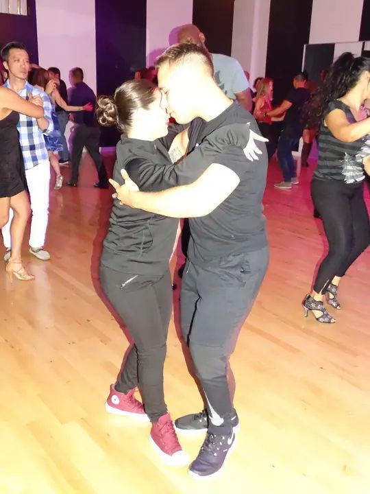 MELOMANO BACHATA SOCIAL gallery photo