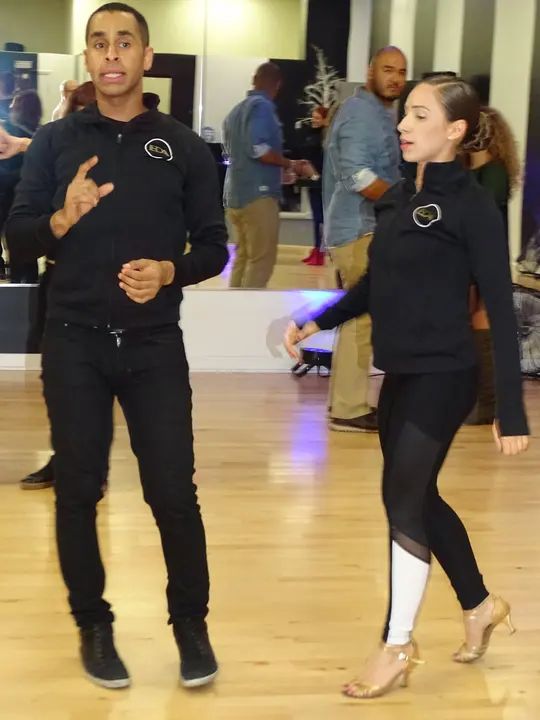 MELOMANO BACHATA SOCIAL gallery photo