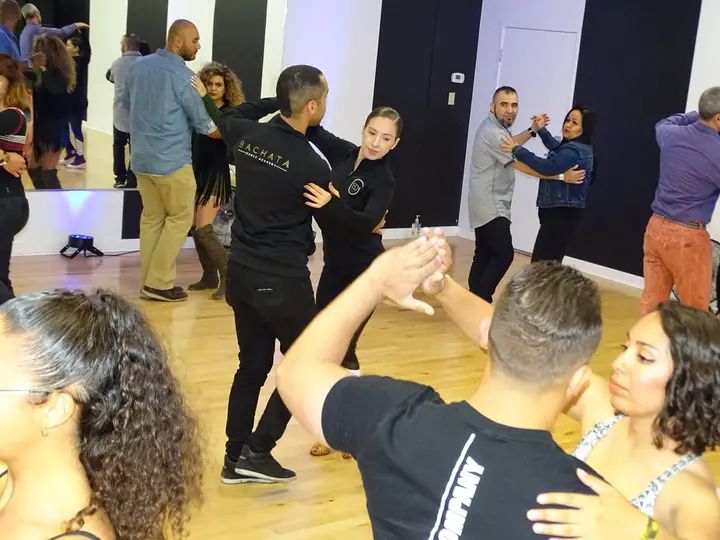 MELOMANO BACHATA SOCIAL gallery photo