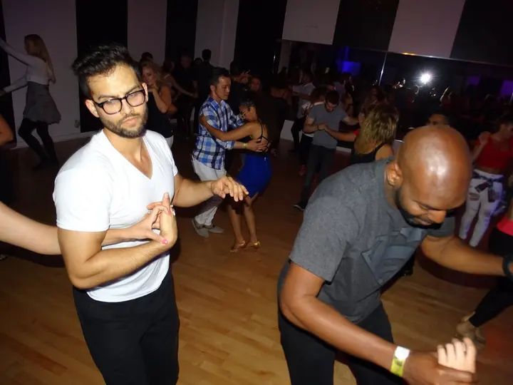 MELOMANO BACHATA SOCIAL gallery photo