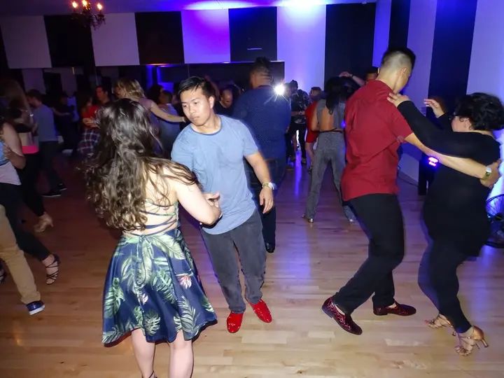 MELOMANO BACHATA SOCIAL gallery photo