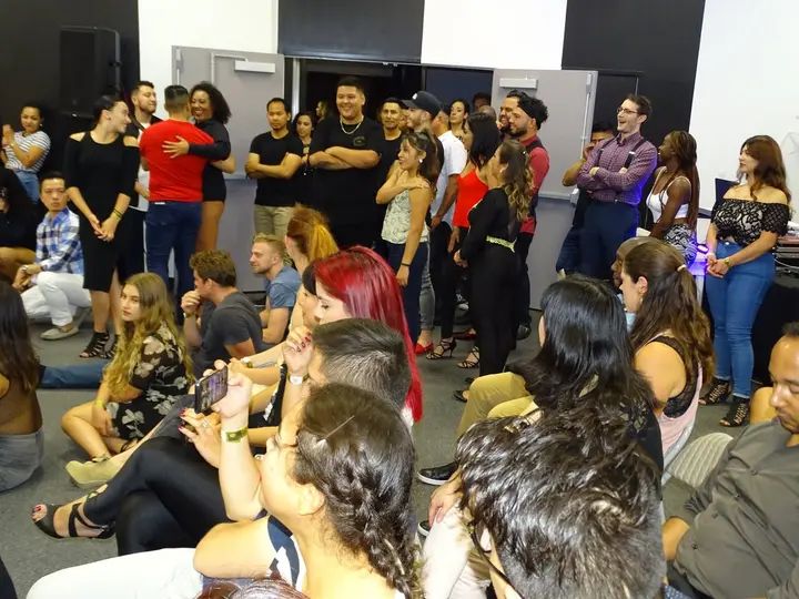 MELOMANO BACHATA SOCIAL gallery photo