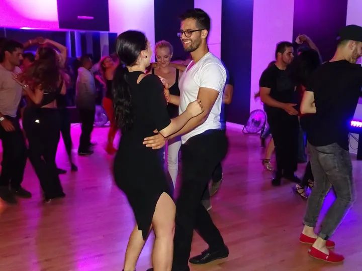 MELOMANO BACHATA SOCIAL gallery photo