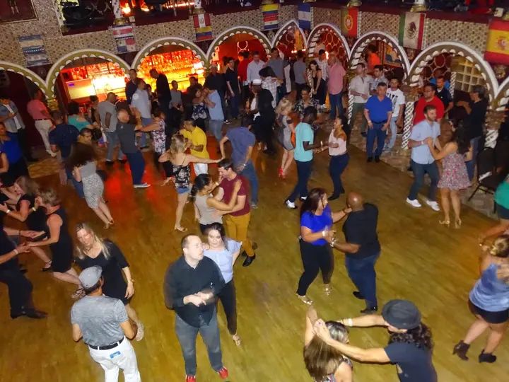 Melómano's 4th Anniversary Celebration gallery photo